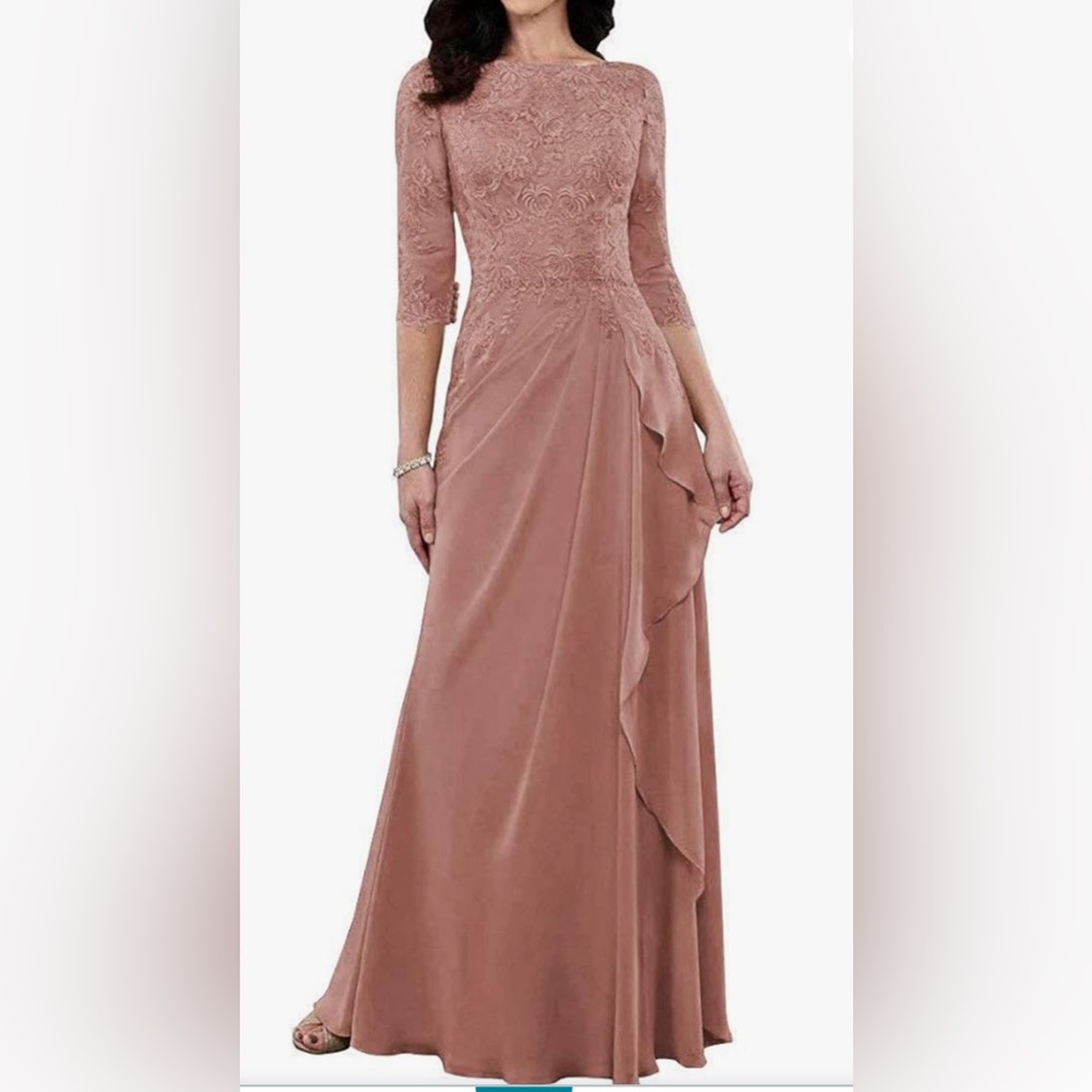 Mother of the bride or groom dress. 3/4 sleeve, size 16 Dusty Rose